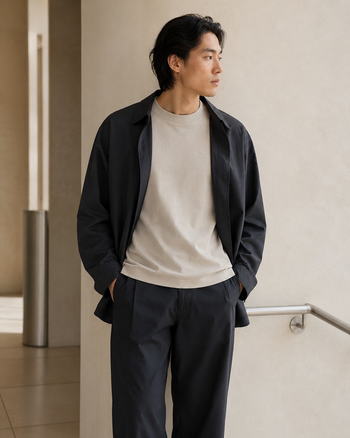 Outfit worn: ascii paris t-shirt, straight trousers and a light deconstructed jacket